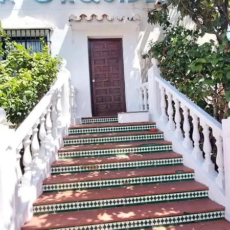 La Orquidea - Separate Entrance, Basic Bathroom * Sitio de Calahonda