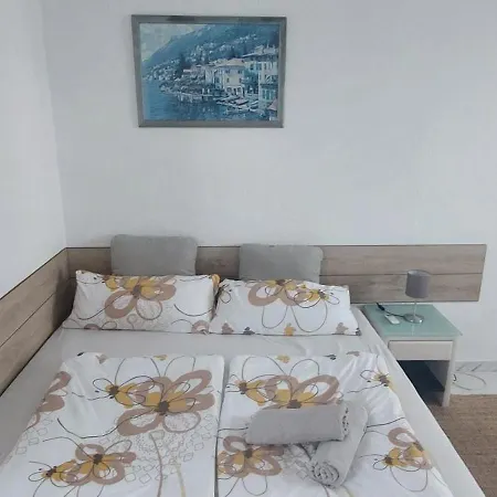 La Orquidea - Separate Entrance, Basic Bathroom *